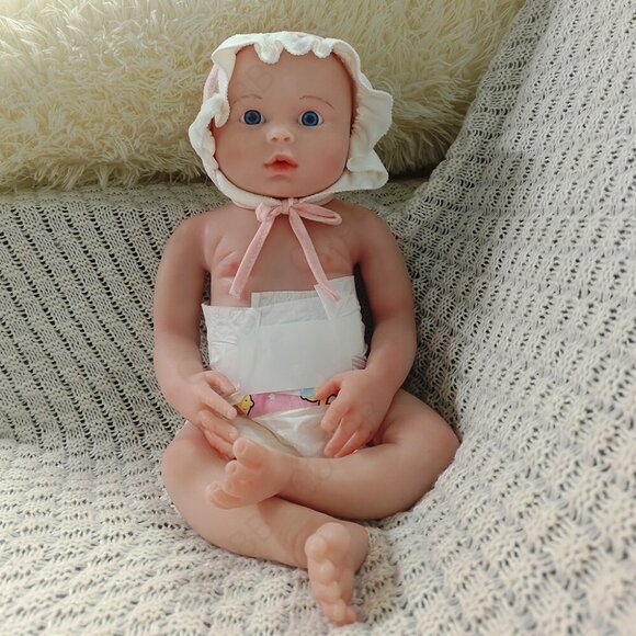 45cm Full Body Platinum Silicone Open Eyes Newborn Lifelike Reborn Baby GirlDoll - Picture 2 of 15
